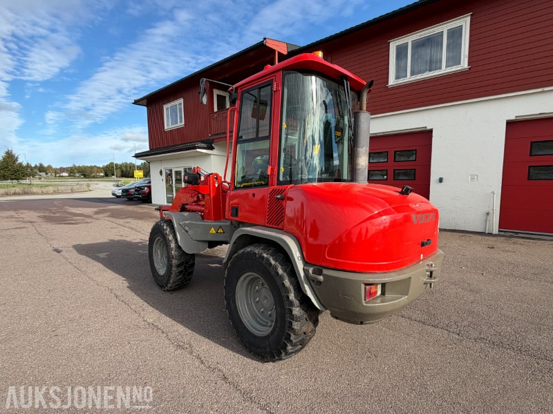 2013 Volvo L30B-Z7X Hjullaster - 6650kg - Ryggekamera - Universalskuff - Pallegafler - Hjullastare: bild 3 2013 Volvo L30B-Z7X Hjullaster - 6650kg - Ryggekamera - Universalskuff - Pallegafler - Hjullastare: bild 3
