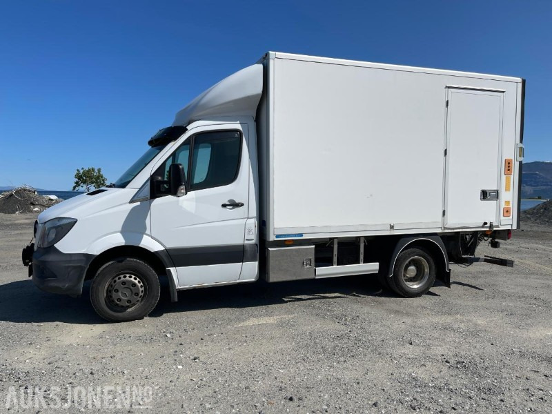 2014 Mercedes-Benz 516 Bluetec Sprinter Automat, kun 157716 km, SKAB påbygg, og 750 kg Zepro bakløft - Lastbil med skåp: bild 2 2014 Mercedes-Benz 516 Bluetec Sprinter Automat, kun 157716 km, SKAB påbygg, og 750 kg Zepro bakløft - Lastbil med skåp: bild 2