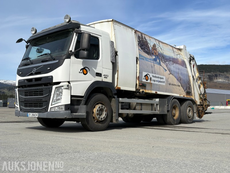 2014 Volvo FM 420 renovasjonsbil med 2-kammers løsning - Sopbil: bild 1 2014 Volvo FM 420 renovasjonsbil med 2-kammers løsning - Sopbil: bild 1