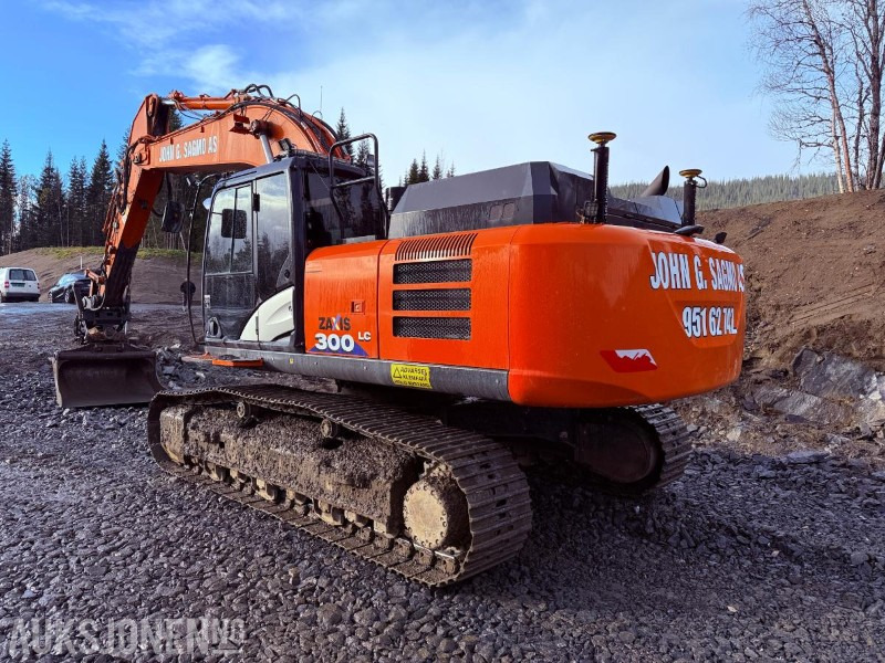 2016 Hitachi ZX300LC-6 Beltegraver - Sentralsmøring, GPS, Engcon tiltrotator og 2 skuffer - Grävmaskin: bild 5 2016 Hitachi ZX300LC-6 Beltegraver - Sentralsmøring, GPS, Engcon tiltrotator og 2 skuffer - Grävmaskin: bild 5
