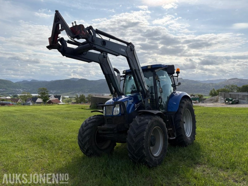 2016 New Holland T6.160 AC 50kmt med frontlaster - Traktor: bild 1 2016 New Holland T6.160 AC 50kmt med frontlaster - Traktor: bild 1