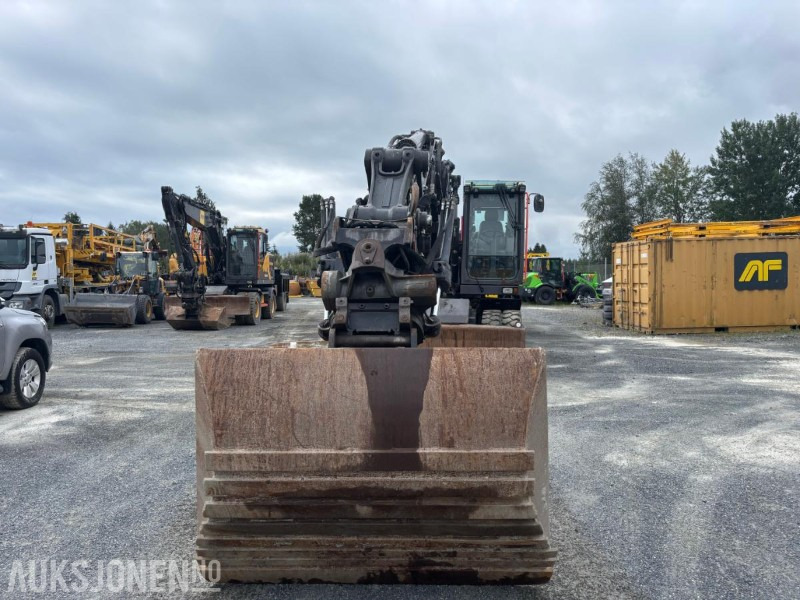 2017 Volvo hjulgraver med tiltrotator og skuffer - Grävmaskin: bild 3 2017 Volvo hjulgraver med tiltrotator og skuffer - Grävmaskin: bild 3
