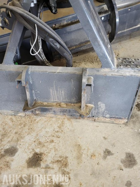 2018 Bobcat Grader 213 - Veiskrape til Bobcat - Entreprenadutrustning: bild 2 2018 Bobcat Grader 213 - Veiskrape til Bobcat - Entreprenadutrustning: bild 2