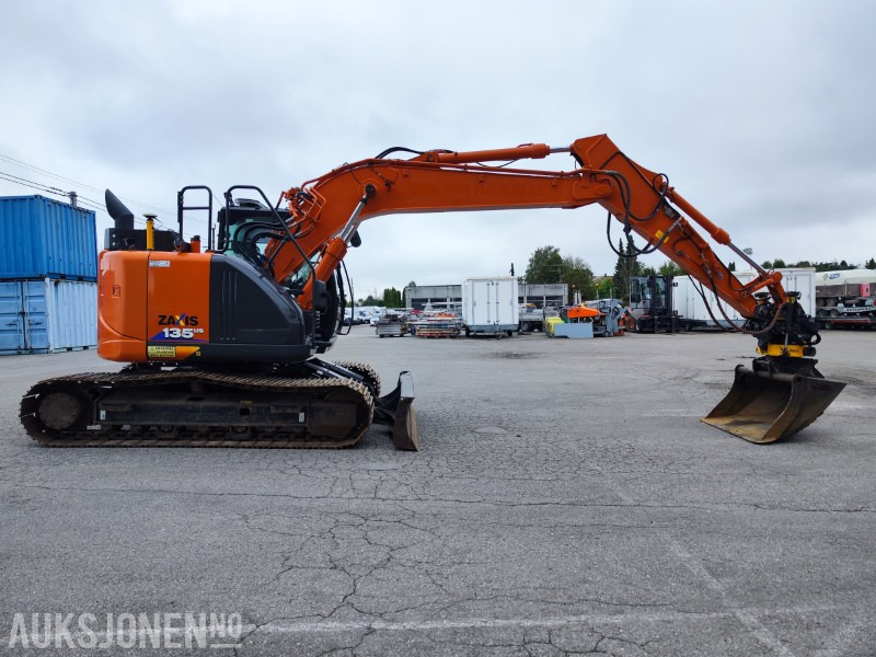 2021 Hitachi ZX135US-6 med 3D maskinstyring, tiltrotator og 3 skuffer - Grävmaskin: bild 5 2021 Hitachi ZX135US-6 med 3D maskinstyring, tiltrotator og 3 skuffer - Grävmaskin: bild 5