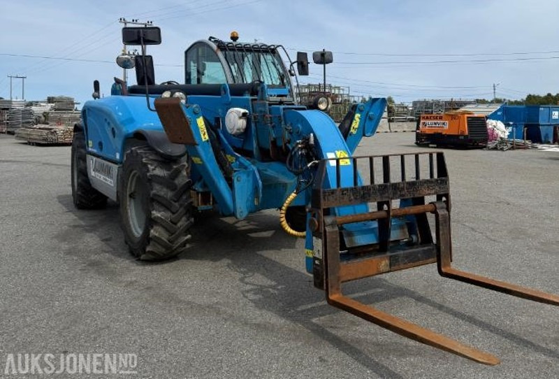 Genie GTH-4017 SX - Teleskoptruck - 4x4 med firehjulssving - Skuffe og pallegafler med hydraulisk bredding - Teleskoplastar: bild 2 Genie GTH-4017 SX - Teleskoptruck - 4x4 med firehjulssving - Skuffe og pallegafler med hydraulisk bredding - Teleskoplastar: bild 2