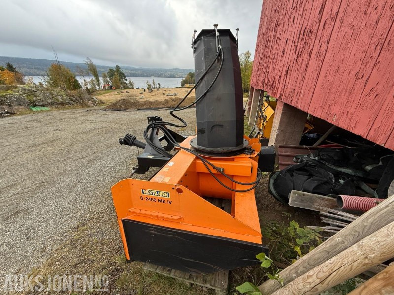 2008 Westbjørn S-2450 MK IV Snøfreser - Lantbruksmaskiner: bild 5 2008 Westbjørn S-2450 MK IV Snøfreser - Lantbruksmaskiner: bild 5