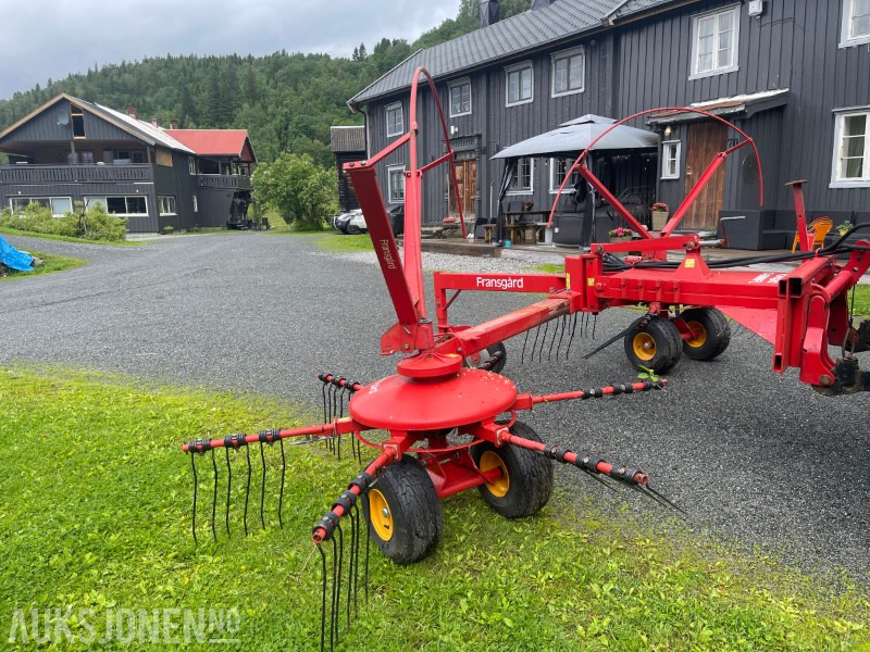 2015 Fransgård TI-6000FL samlerive - Lantbruksmaskiner: bild 2 2015 Fransgård TI-6000FL samlerive - Lantbruksmaskiner: bild 2