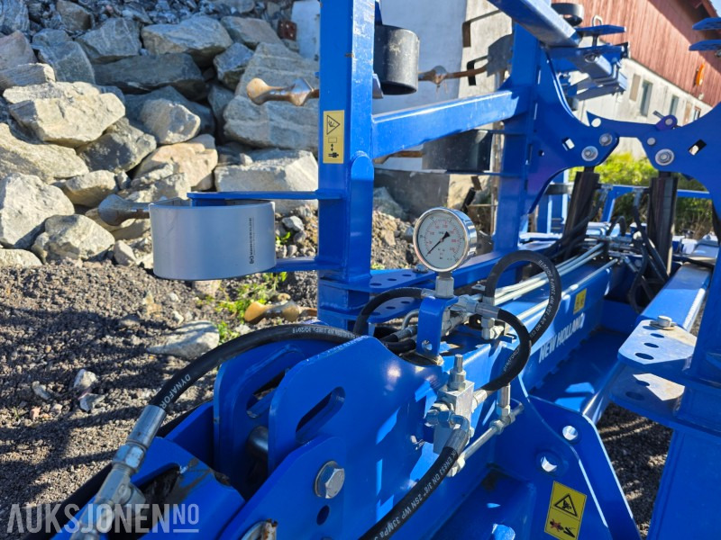 Lantbruksmaskiner 2019 New Holland grubber STX V 400T: bild 10