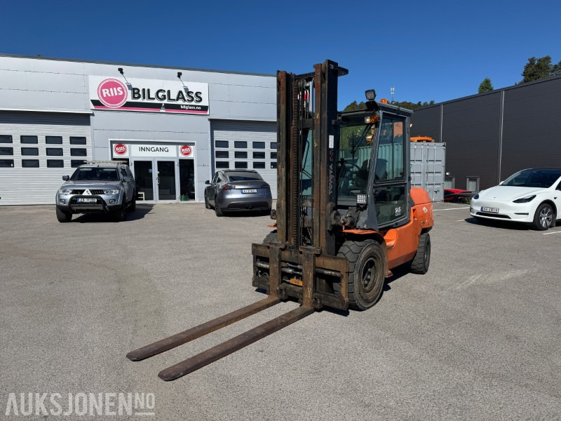 2008 Toyota 02-7FD45 Motvektstruck - Gaffeltruck - Materialhanteringsutrustning: bild 1 2008 Toyota 02-7FD45 Motvektstruck - Gaffeltruck - Materialhanteringsutrustning: bild 1