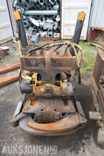 2007 Engcon Tiltrotator med B27 feste - 2 slanger - låsekassett - Tillbehör för Byggmaskiner: bild 4 2007 Engcon Tiltrotator med B27 feste - 2 slanger - låsekassett - Tillbehör för Byggmaskiner: bild 4