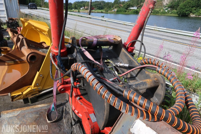 2011 Indexator RT80 Tiltrotator med skadet SMP skuffe - Tillbehör för Byggmaskiner: bild 2 2011 Indexator RT80 Tiltrotator med skadet SMP skuffe - Tillbehör för Byggmaskiner: bild 2