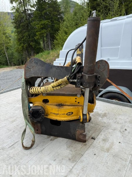 Engcon EC20 Tiltrotator med S70 feste - Tillbehör för Byggmaskiner: bild 1 Engcon EC20 Tiltrotator med S70 feste - Tillbehör för Byggmaskiner: bild 1