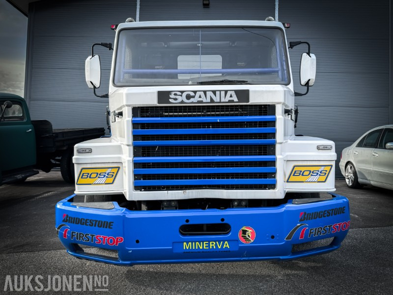1989 Scania T 143M Racing Truck Snutebil - V8 motor - 950 hk - Spesialbygget av Scania i 1989 - Utility/ Specialfordon: bild 2 1989 Scania T 143M Racing Truck Snutebil - V8 motor - 950 hk - Spesialbygget av Scania i 1989 - Utility/ Specialfordon: bild 2