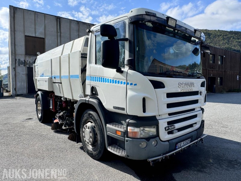 2006 Scania P340 DB - 4X2 - HNA Feiebil - Gått kun 99.688 km - Utility/ Specialfordon: bild 3 2006 Scania P340 DB - 4X2 - HNA Feiebil - Gått kun 99.688 km - Utility/ Specialfordon: bild 3