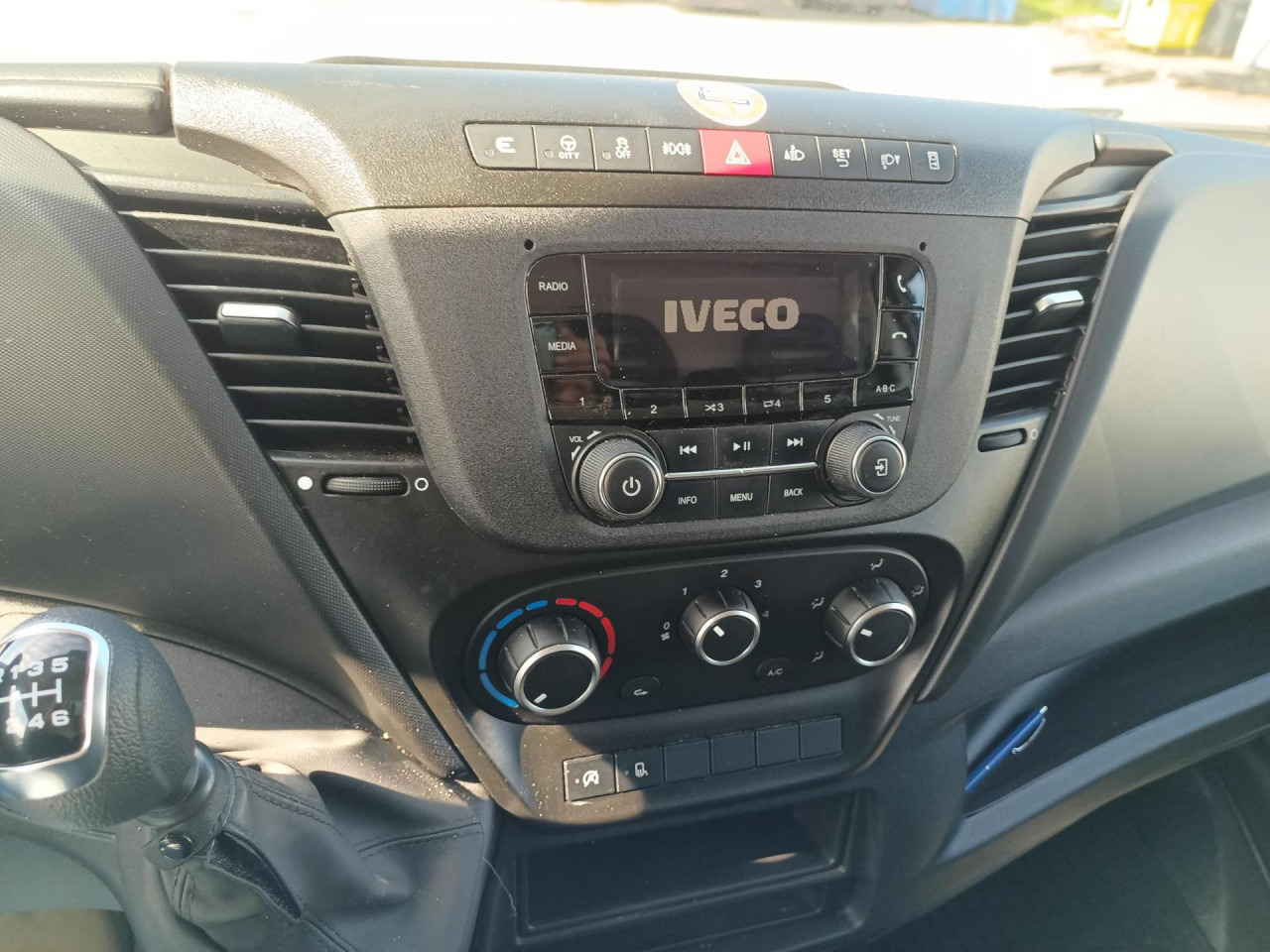 IVECO Daily 35S16V - Skåpbil: bild 3 IVECO Daily 35S16V - Skåpbil: bild 3
