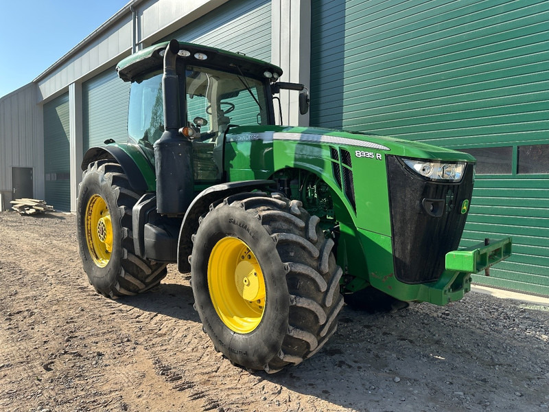 John Deere 8335 R POWERSHIFT - Traktor: bild 2 John Deere 8335 R POWERSHIFT - Traktor: bild 2