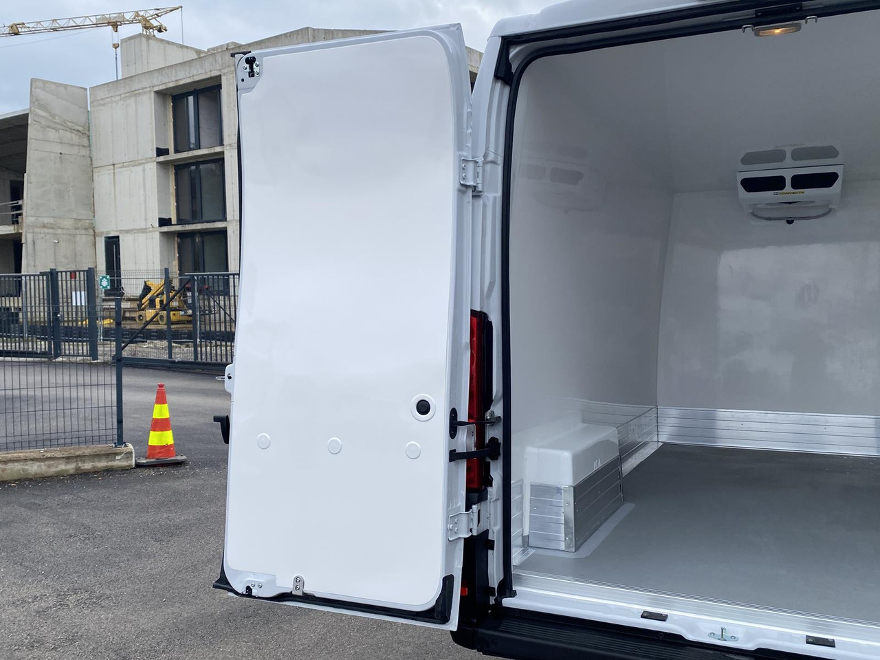 Ny Kylbil PEUGEOT BOXER L3H2 180PS CONFORT 335 / FRISCHDIENST BIS 0 + KONVEKTA FK2321 12-230V: bild 11
