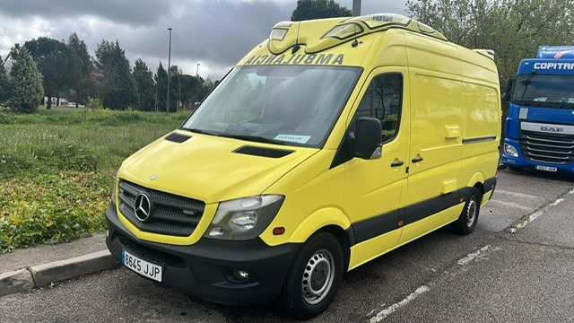 Mercedes Benz AMBULANCE Lot of 10 units Sprinter 313 CDI Automatic - Utility/ Specialfordon: bild 1 Mercedes Benz AMBULANCE Lot of 10 units Sprinter 313 CDI Automatic - Utility/ Specialfordon: bild 1