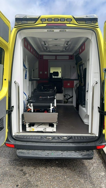 Mercedes Benz AMBULANCE Lot of 10 units Sprinter 313 CDI Automatic - Utility/ Specialfordon: bild 3 Mercedes Benz AMBULANCE Lot of 10 units Sprinter 313 CDI Automatic - Utility/ Specialfordon: bild 3