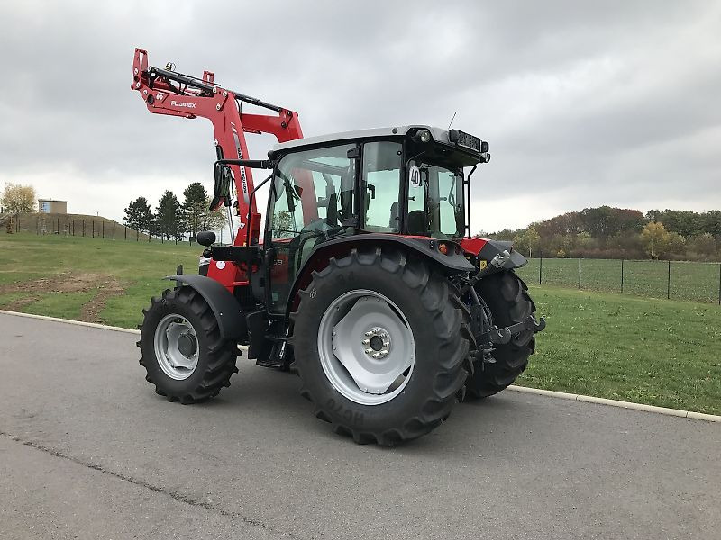 Massey Ferguson MF 4709 M Dyna-2 - Traktor: bild 2 Massey Ferguson MF 4709 M Dyna-2 - Traktor: bild 2