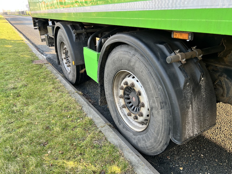 Krone 2- Assige Koeltrailer Carrier vector 1550 / laadklep / stuuras - Kyl/ Frys semitrailer: bild 5 Krone 2- Assige Koeltrailer Carrier vector 1550 / laadklep / stuuras - Kyl/ Frys semitrailer: bild 5