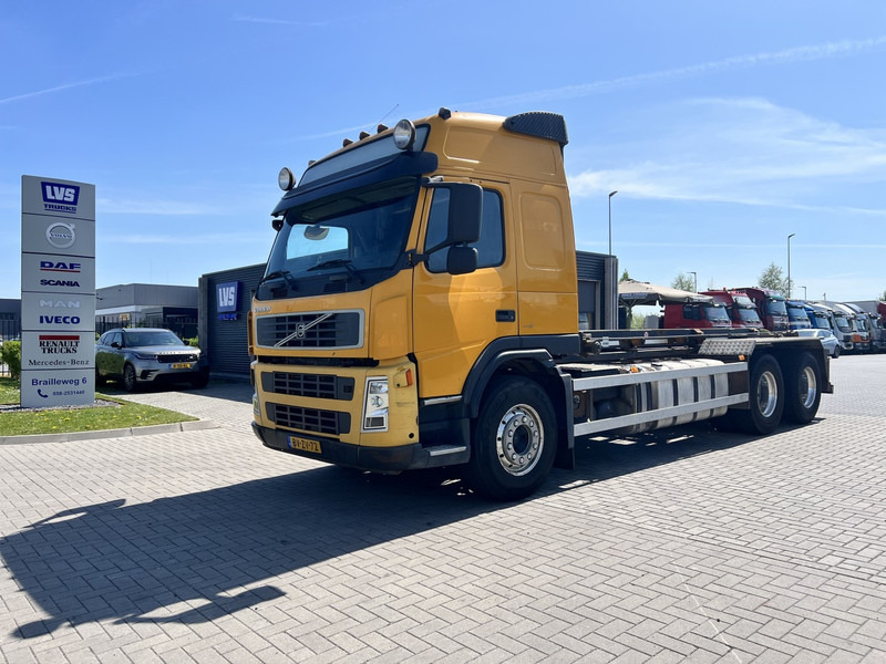 Volvo FM480 6X2 containersysteem Globetrotter / NCH systeem / 10 Tyres - Lastbil med kabelsystem: bild 1 Volvo FM480 6X2 containersysteem Globetrotter / NCH systeem / 10 Tyres - Lastbil med kabelsystem: bild 1