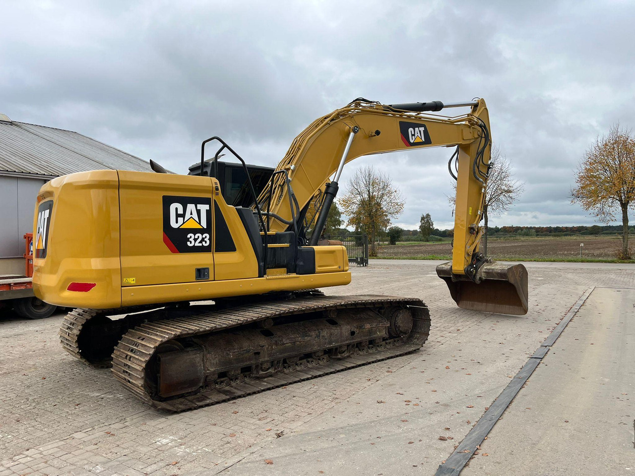 Caterpillar 323 07A - Bandgrävare: bild 2 Caterpillar 323 07A - Bandgrävare: bild 2