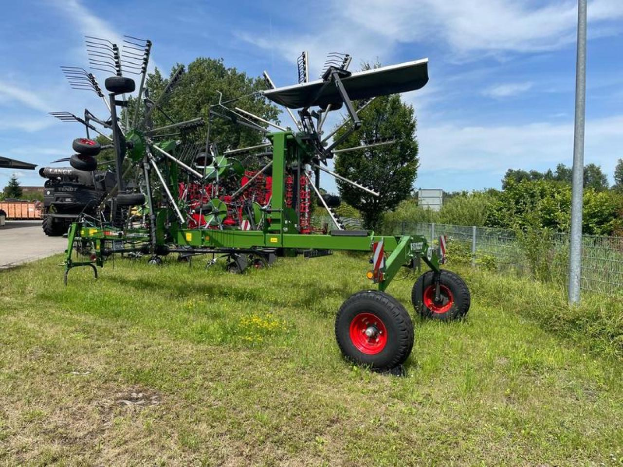 Fendt FORMER 1603 AKTION - Hövändare: bild 2 Fendt FORMER 1603 AKTION - Hövändare: bild 2