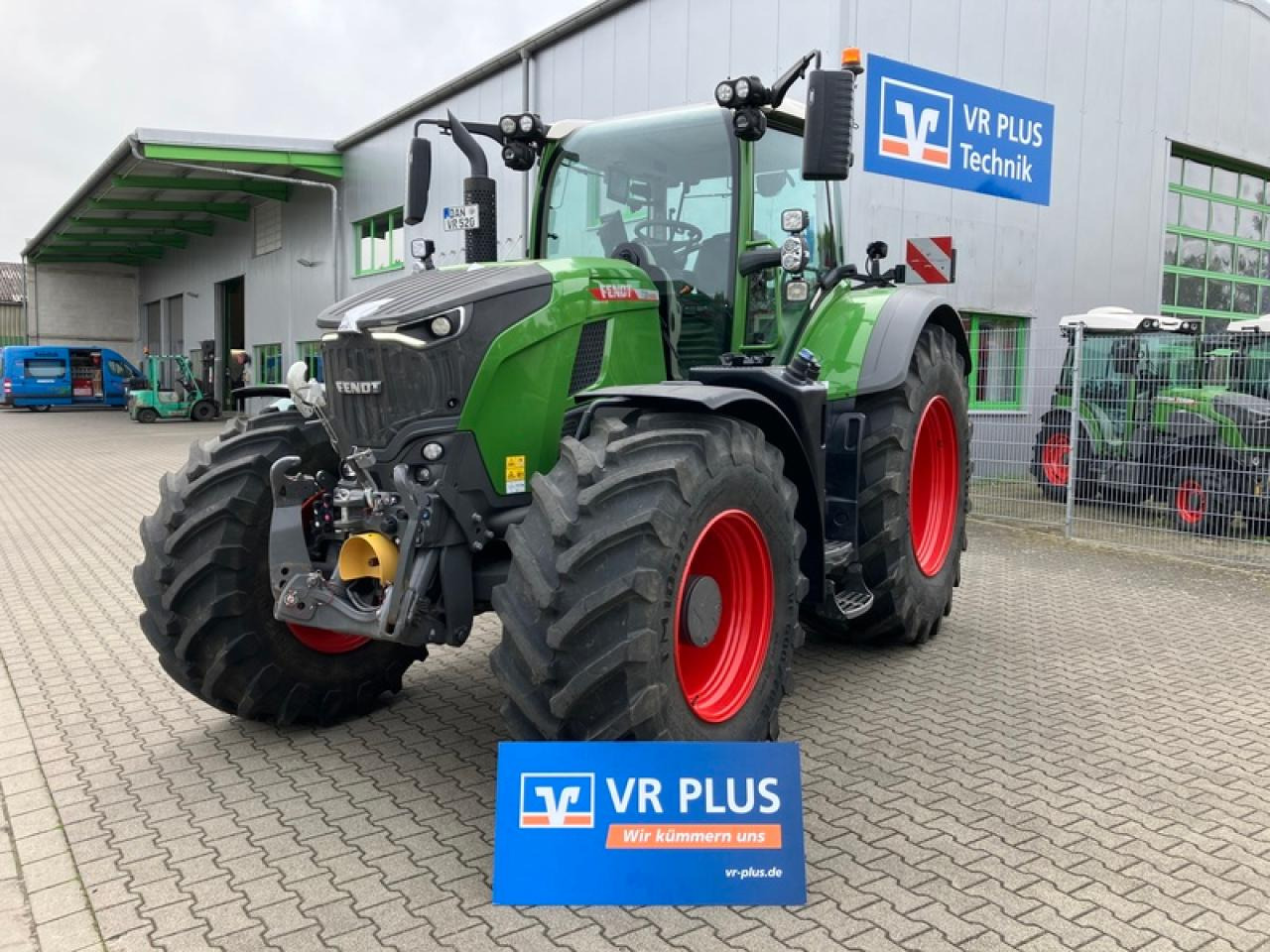 Fendt VARIO 728 POWER PLUS SET 2 - Traktor: bild 1 Fendt VARIO 728 POWER PLUS SET 2 - Traktor: bild 1