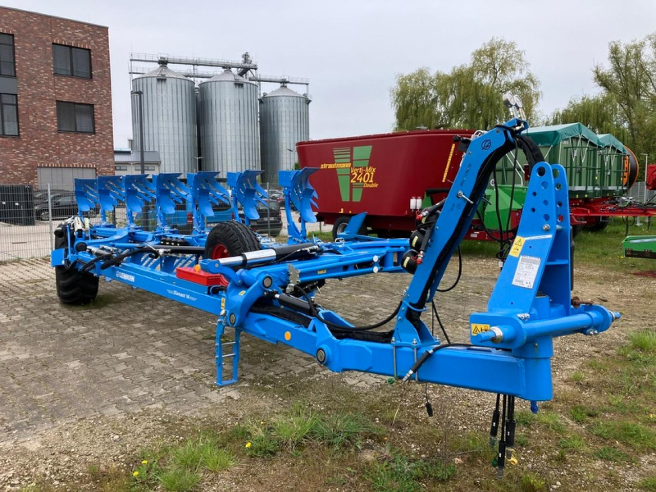 Lemken DIAMANT 16 V OFF+ONLAND - Plog: bild 2 Lemken DIAMANT 16 V OFF+ONLAND - Plog: bild 2