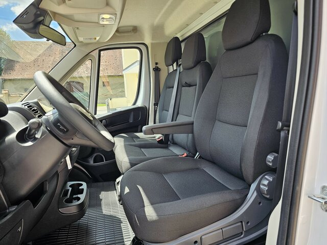 FIAT Ducato 35 MAXI 180 Pritsche Plane LBW BÄR AHK - Transportbil med kapell: bild 2 FIAT Ducato 35 MAXI 180 Pritsche Plane LBW BÄR AHK - Transportbil med kapell: bild 2