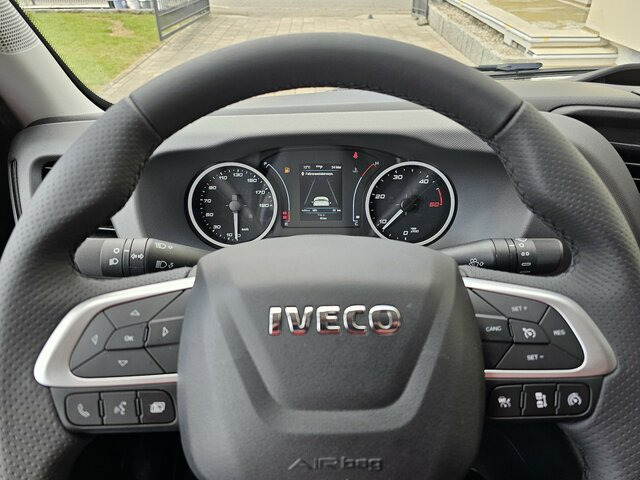 IVECO Daily 35S18HA8 3.0 Hi-Matic AHK Tachograph LED - Volymskåp: bild 5 IVECO Daily 35S18HA8 3.0 Hi-Matic AHK Tachograph LED - Volymskåp: bild 5