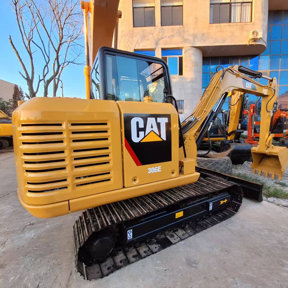 CAT 306E Excavator - Minigrävmaskin: bild 1 CAT 306E Excavator - Minigrävmaskin: bild 1