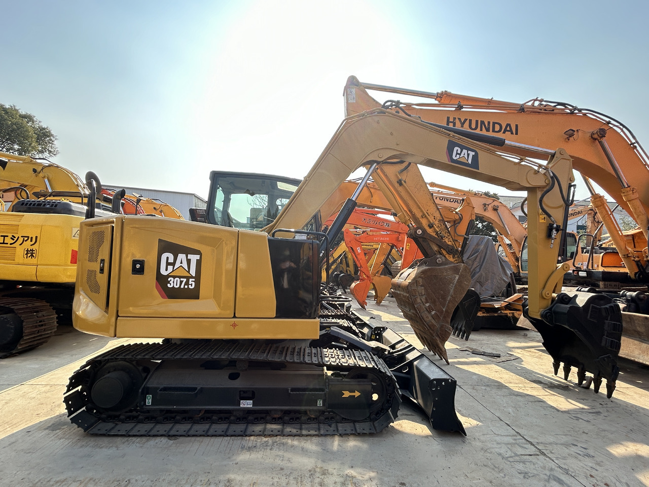 CAT 307.5 Excavator - Minigrävmaskin: bild 1 CAT 307.5 Excavator - Minigrävmaskin: bild 1