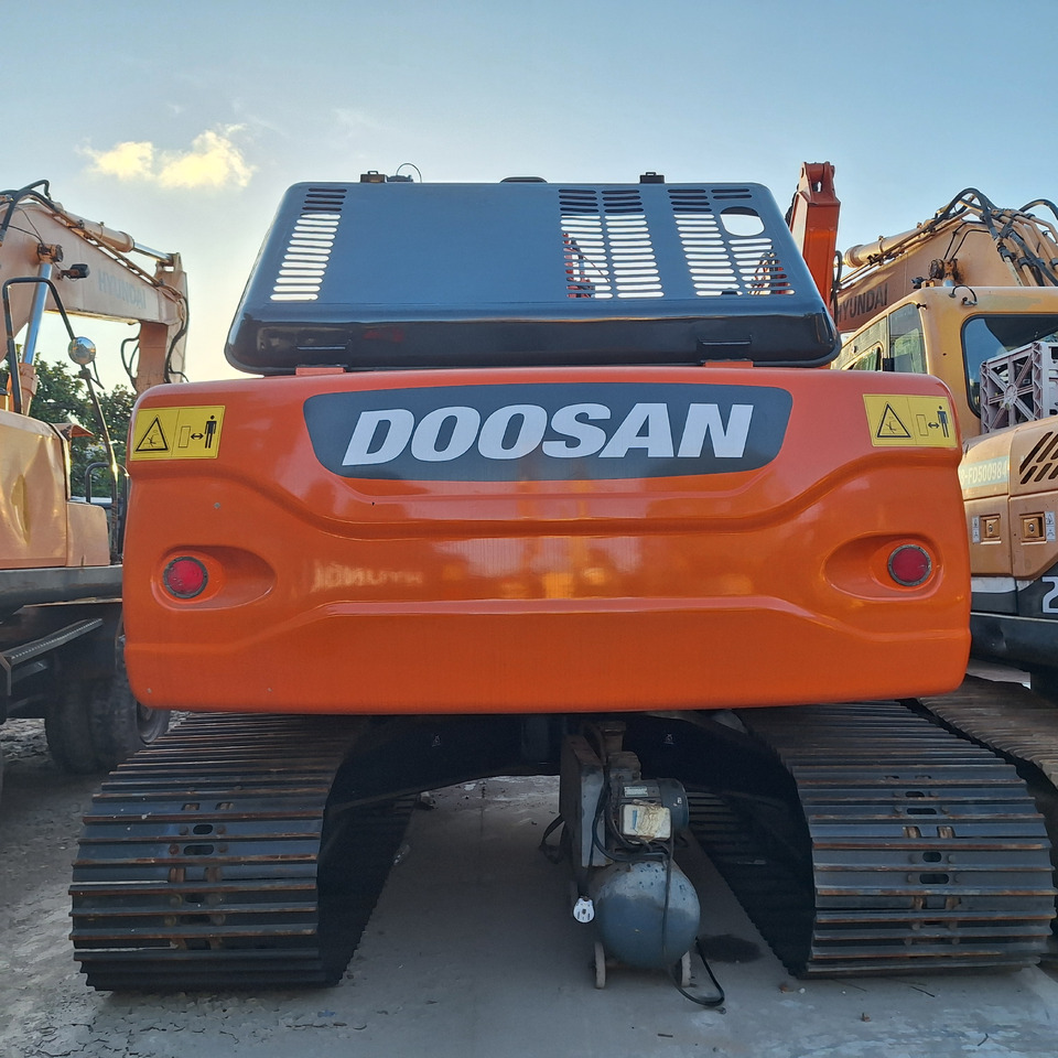 Doosan DX300LC-9C Crawler Excavator - Bandgrävare: bild 3 Doosan DX300LC-9C Crawler Excavator - Bandgrävare: bild 3