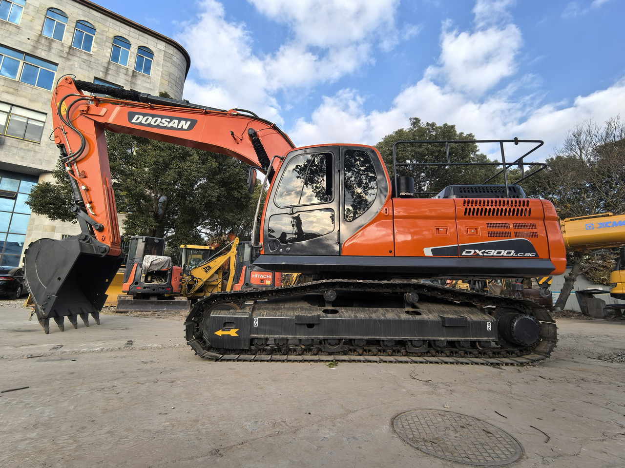 Doosan DX300LC-9C Crawler Excavator - Bandgrävare: bild 1 Doosan DX300LC-9C Crawler Excavator - Bandgrävare: bild 1