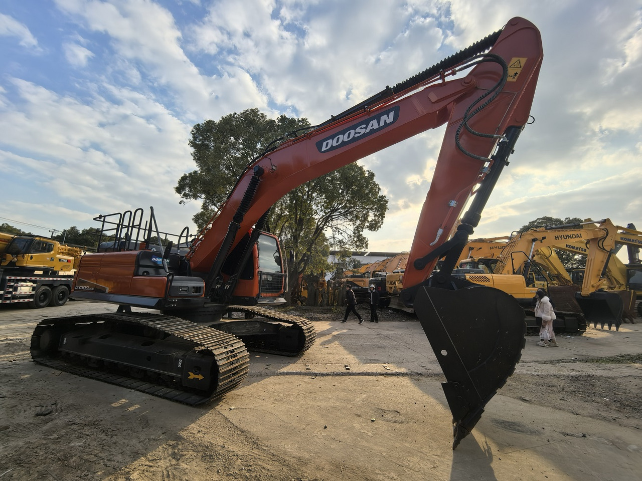 Doosan DX300LC-9C Crawler Excavator - Bandgrävare: bild 5 Doosan DX300LC-9C Crawler Excavator - Bandgrävare: bild 5