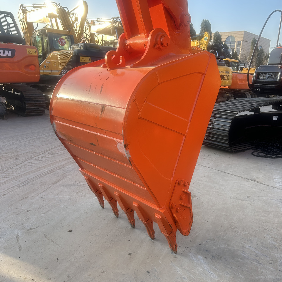 Hitachi ZX200-3 Excavator - Bandgrävare: bild 4 Hitachi ZX200-3 Excavator - Bandgrävare: bild 4