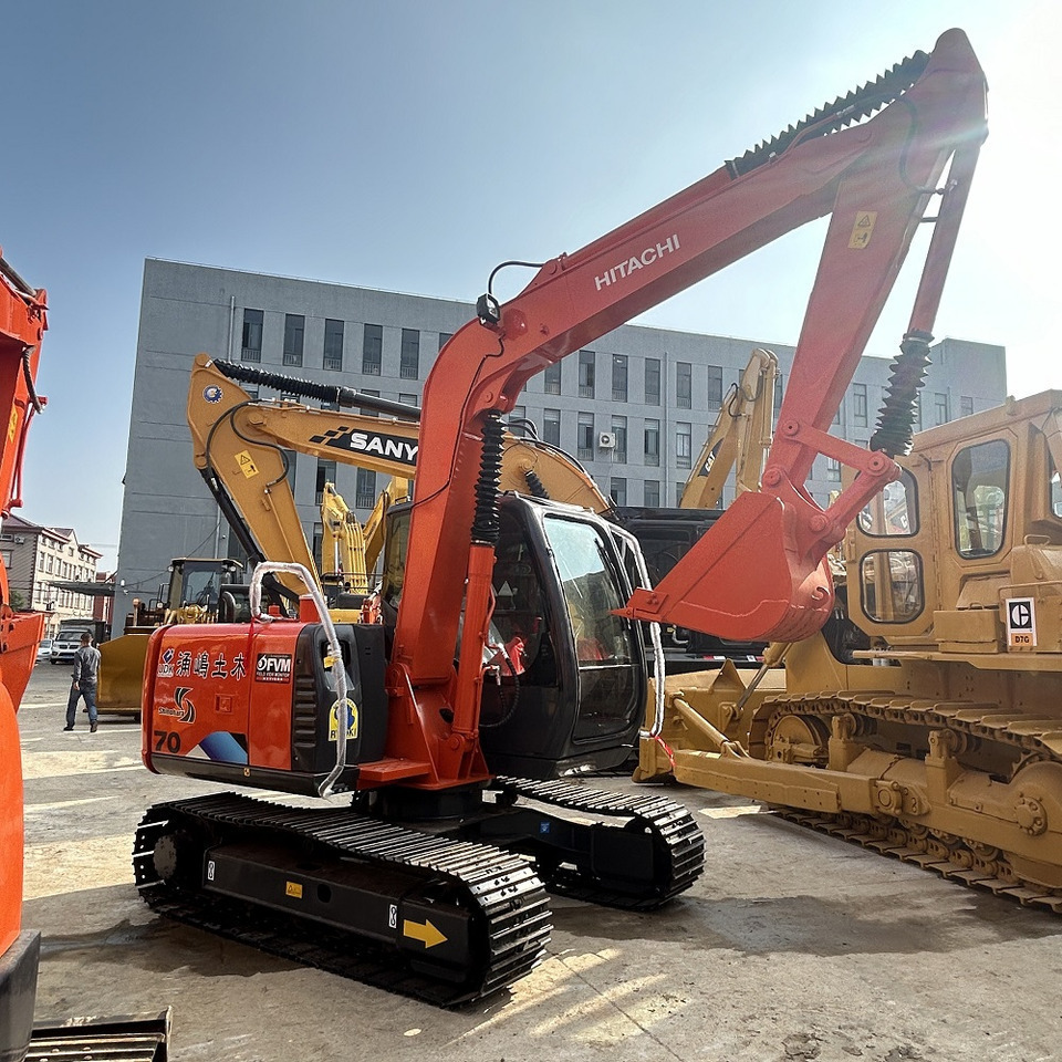 Hitachi  ZX70 Excavator - Minigrävmaskin: bild 1 Hitachi  ZX70 Excavator - Minigrävmaskin: bild 1