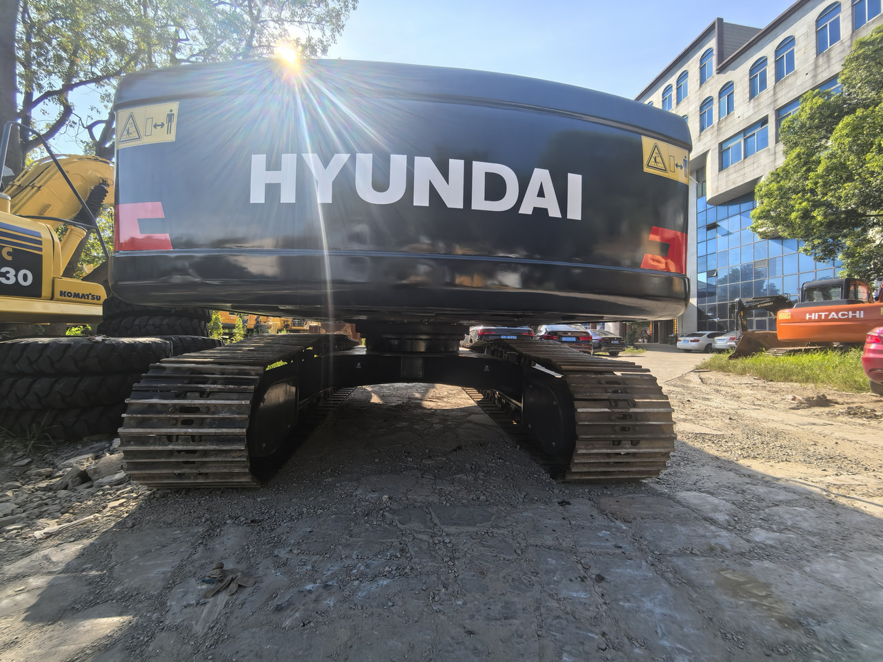 Hyundai 220lc-9s excavator - Grävmaskin på däck: bild 4 Hyundai 220lc-9s excavator - Grävmaskin på däck: bild 4
