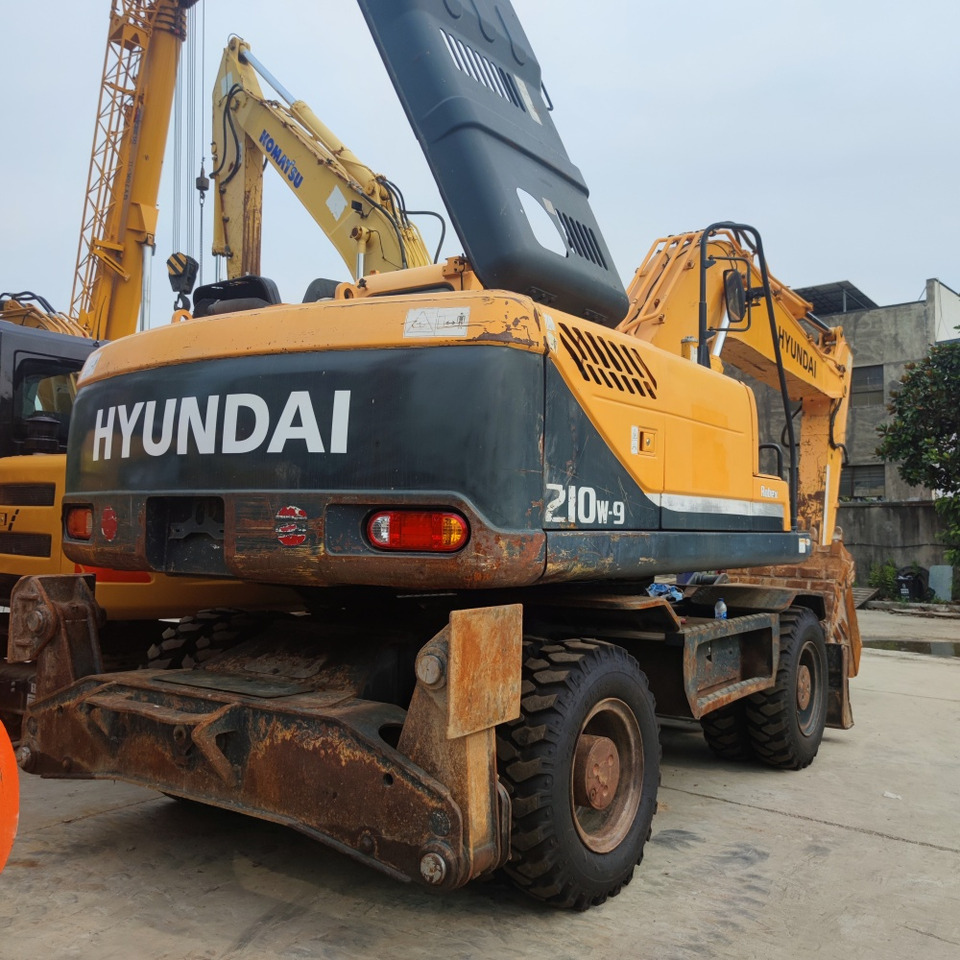 Hyundai 220lc-9s excavator - Grävmaskin på däck: bild 5 Hyundai 220lc-9s excavator - Grävmaskin på däck: bild 5