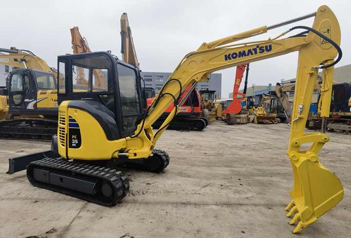 KOMATSU PC35 used excavators mini excavators 3.5 ton used KOMATSU excavators price for sale - Bandgrävare: bild 4 KOMATSU PC35 used excavators mini excavators 3.5 ton used KOMATSU excavators price for sale - Bandgrävare: bild 4