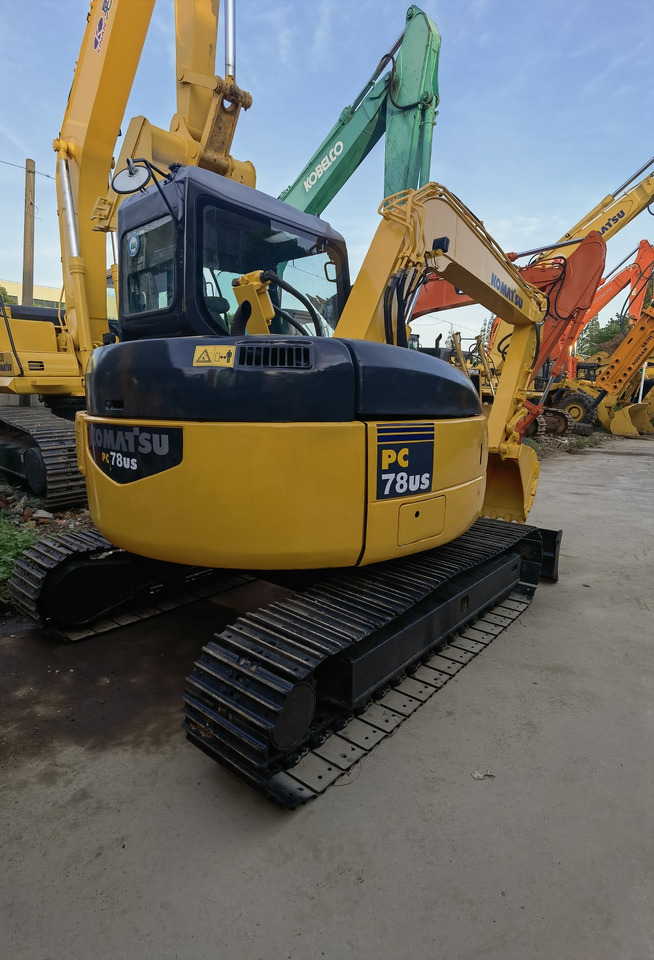 Komatsu pc78 Excavator - Bandgrävare: bild 2 Komatsu pc78 Excavator - Bandgrävare: bild 2
