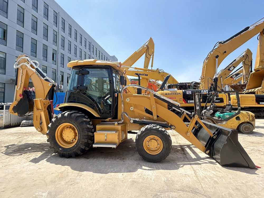 New backhoe loader - Grävlastare: bild 5 New backhoe loader - Grävlastare: bild 5