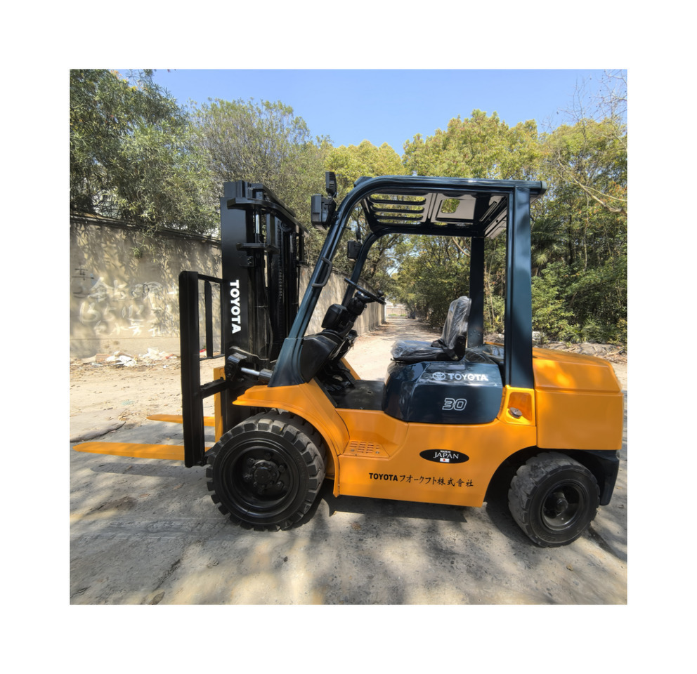 Toyota FD30 Forklift - Dieseltruck: bild 1 Toyota FD30 Forklift - Dieseltruck: bild 1