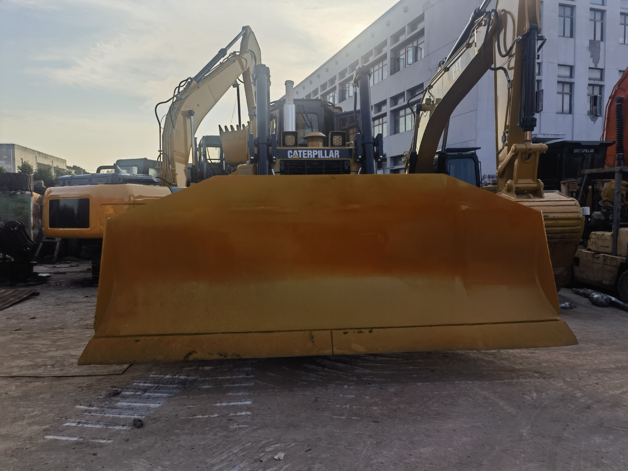 Used cat d8r bulldozer - Bulldozer: bild 3 Used cat d8r bulldozer - Bulldozer: bild 3