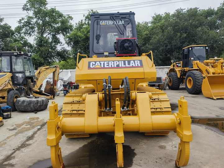 Used crawler bulldozer for high quality used cat bulldozer low price and hot sales CAT D6G bulldozer - Bulldozer: bild 3 Used crawler bulldozer for high quality used cat bulldozer low price and hot sales CAT D6G bulldozer - Bulldozer: bild 3