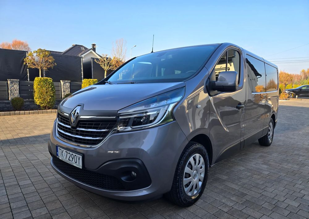 Renault Trafic Grand SpaceClass 2.0 dCi EDC - Personbil: bild 3 Renault Trafic Grand SpaceClass 2.0 dCi EDC - Personbil: bild 3