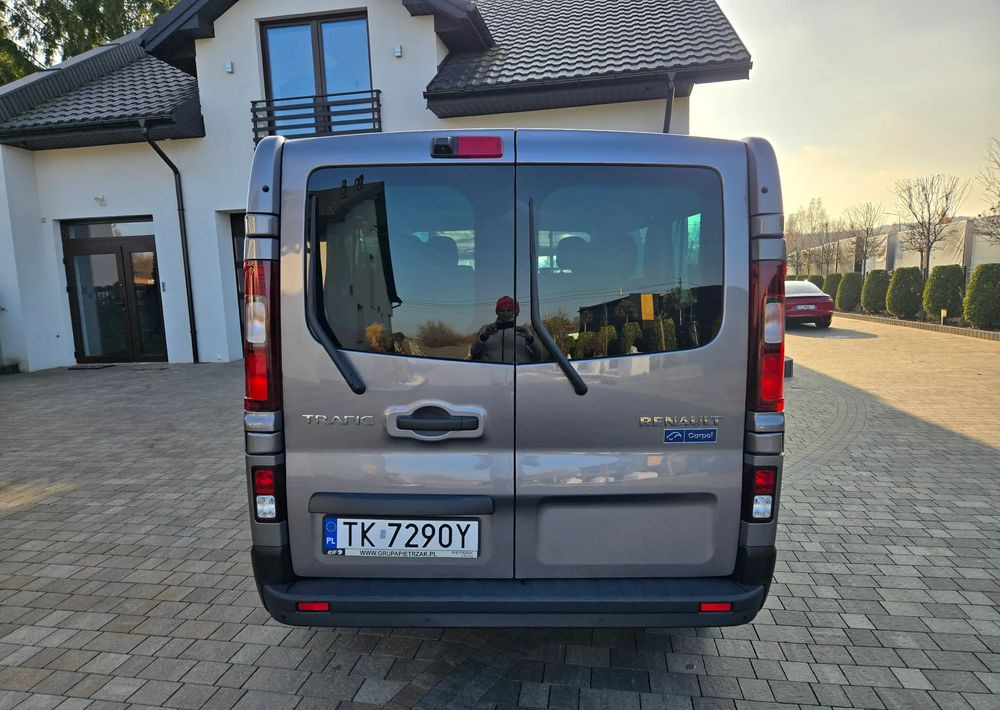 Renault Trafic Grand SpaceClass 2.0 dCi EDC - Minibuss, Persontransport: bild 4 Renault Trafic Grand SpaceClass 2.0 dCi EDC - Minibuss, Persontransport: bild 4