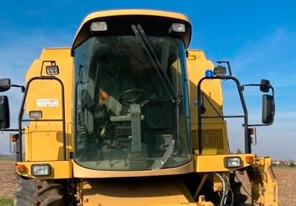 Mietitrebbia New Holland TX 64 Plus - Skördetröska: bild 1 Mietitrebbia New Holland TX 64 Plus - Skördetröska: bild 1